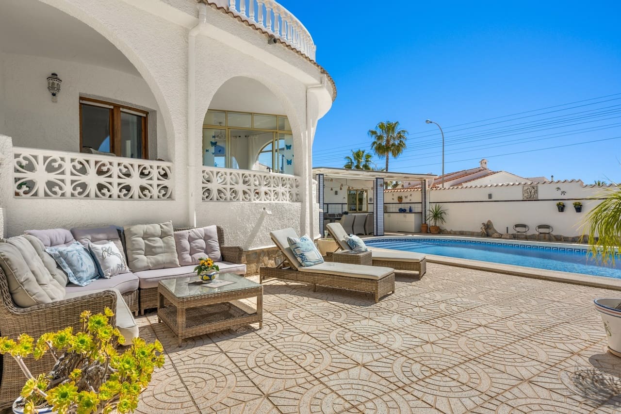 5 chambre Villa/Maison à vendre à Ciudad Quesada avec piscine garage - 480 000 € (Ref: 10012930)