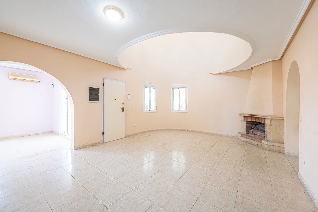 3 chambre Villa/Maison à vendre à Ciudad Quesada avec piscine garage - 399 000 € (Ref: 10012931)
