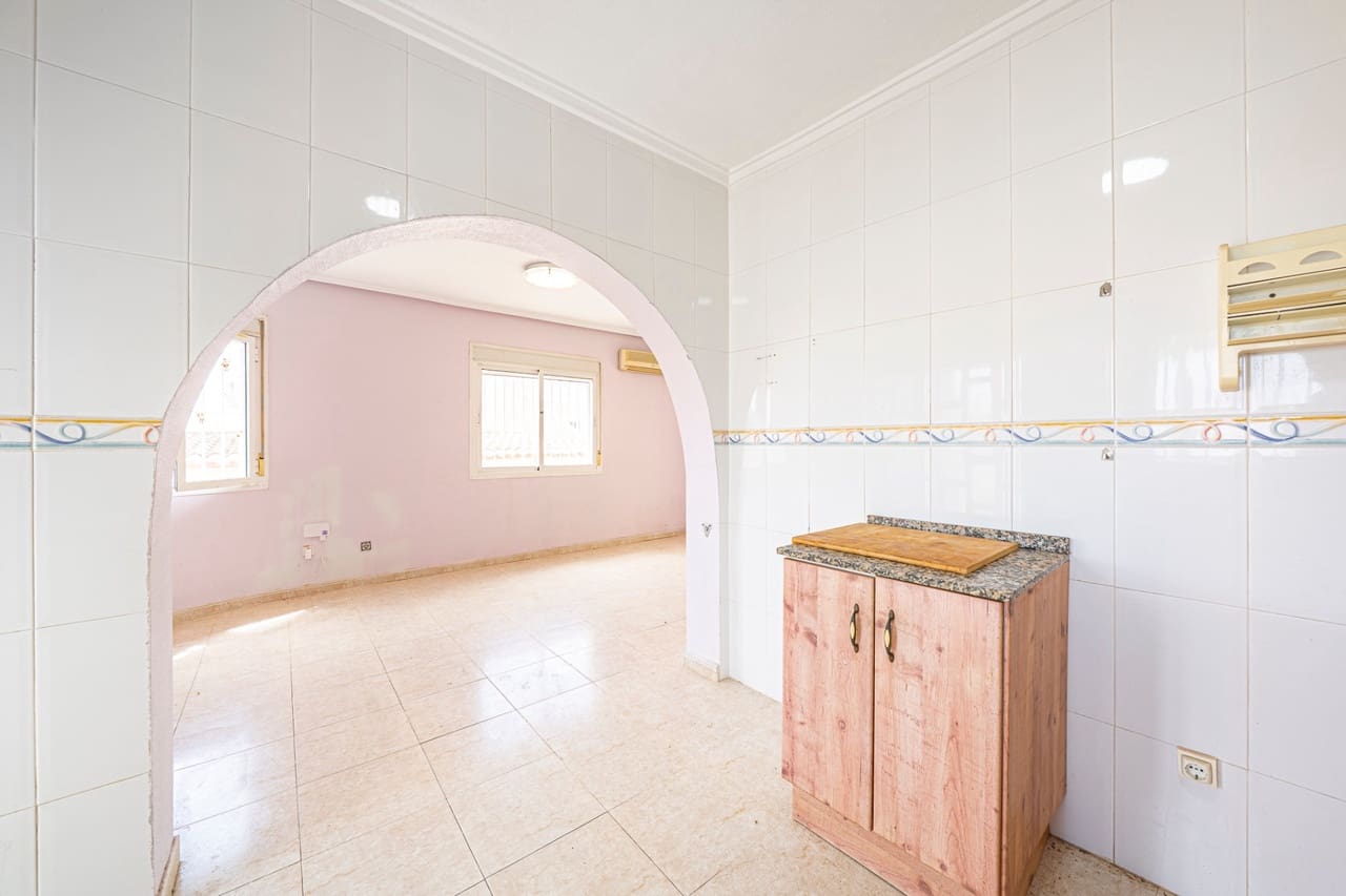 3 chambre Villa/Maison à vendre à Ciudad Quesada avec piscine garage - 399 000 € (Ref: 10012931)