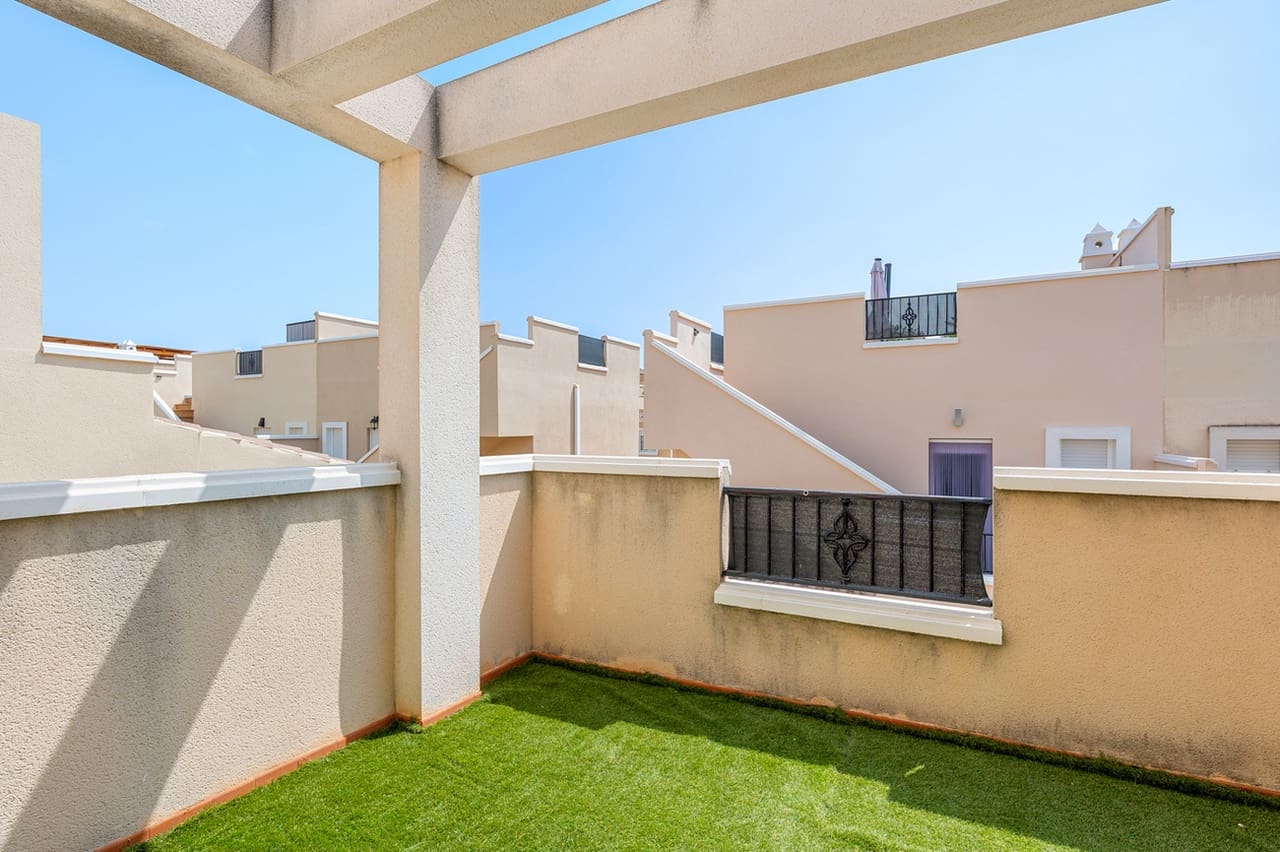 3 soverom Villa til salgs i San Miguel de Salinas med svømmebasseng garasje - € 219 900 (Ref: 10012932)