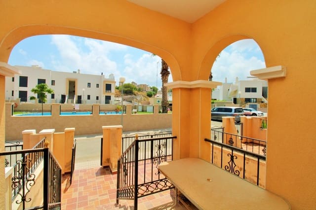 3 soveværelse Byhus til salg i Villamartin, Orihuela med swimmingpool garage - € 199.950 (Ref: 10017140)