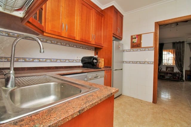 3 soveværelse Byhus til salg i Villamartin, Orihuela med swimmingpool garage - € 199.950 (Ref: 10017140)
