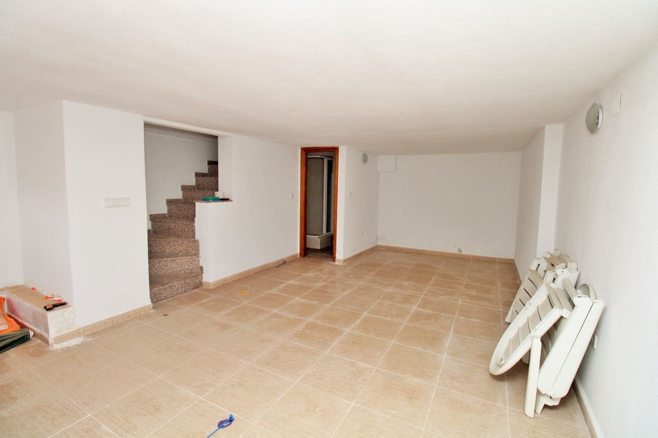 3 sovrum Hus till salu i Villamartin med pool garage - 199 950 € (Ref: 10017140)