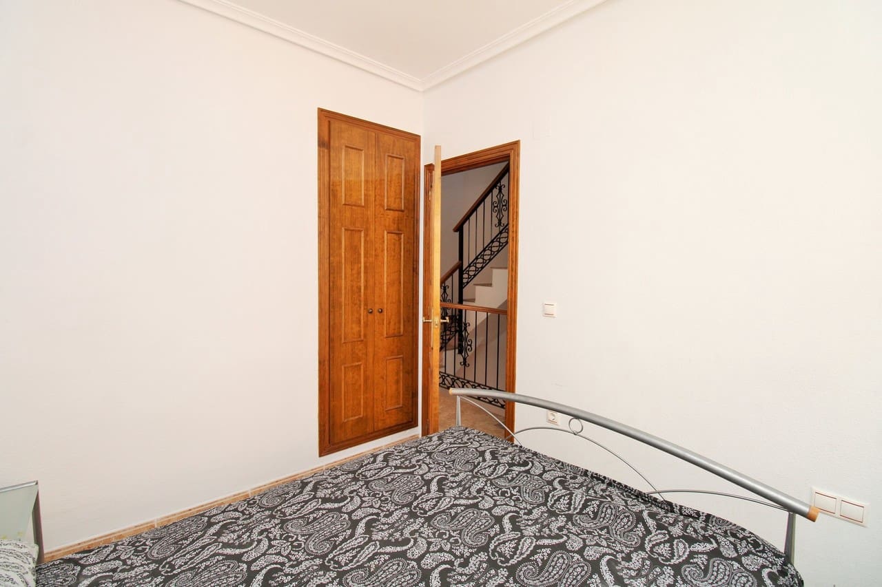 3 sovrum Hus till salu i Villamartin med pool garage - 199 950 € (Ref: 10017140)