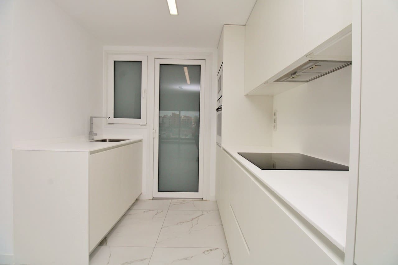 Apartamento de 2 habitaciones en Orihuela Costa en venta con piscina garaje - 359.900 € (Ref: 10017142)