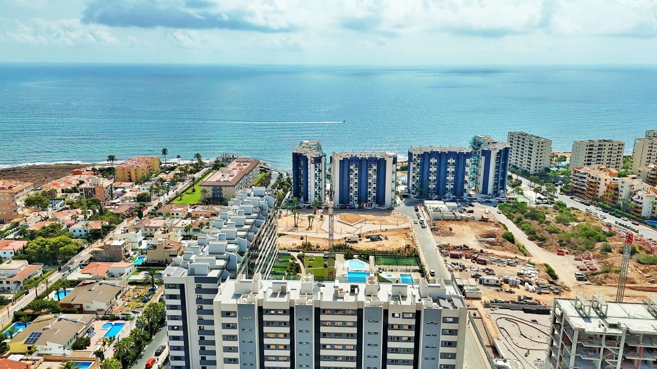 Apartamento de 2 habitaciones en Orihuela Costa en venta con piscina garaje - 359.900 € (Ref: 10017142)