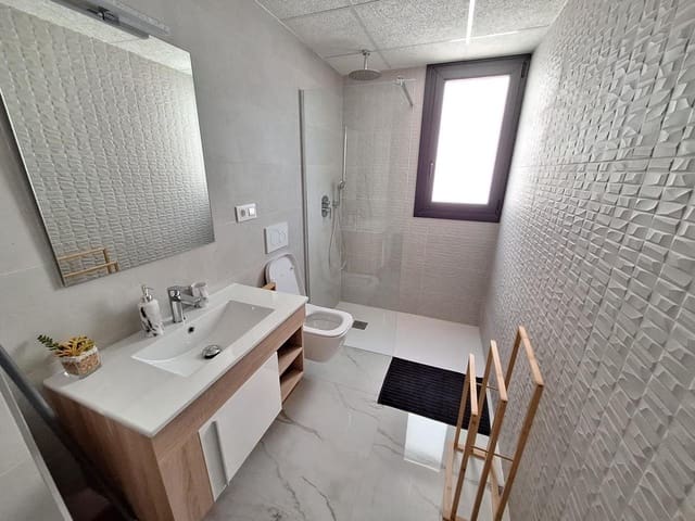 2 bedroom Apartment for sale in Dehesa de Campoamor, Orihuela with pool garage - € 369,900 (Ref: 10017144)
