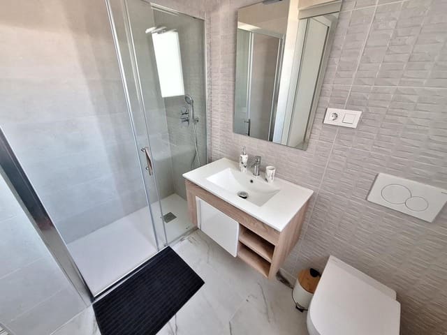 2 bedroom Apartment for sale in Dehesa de Campoamor, Orihuela with pool garage - € 369,900 (Ref: 10017144)