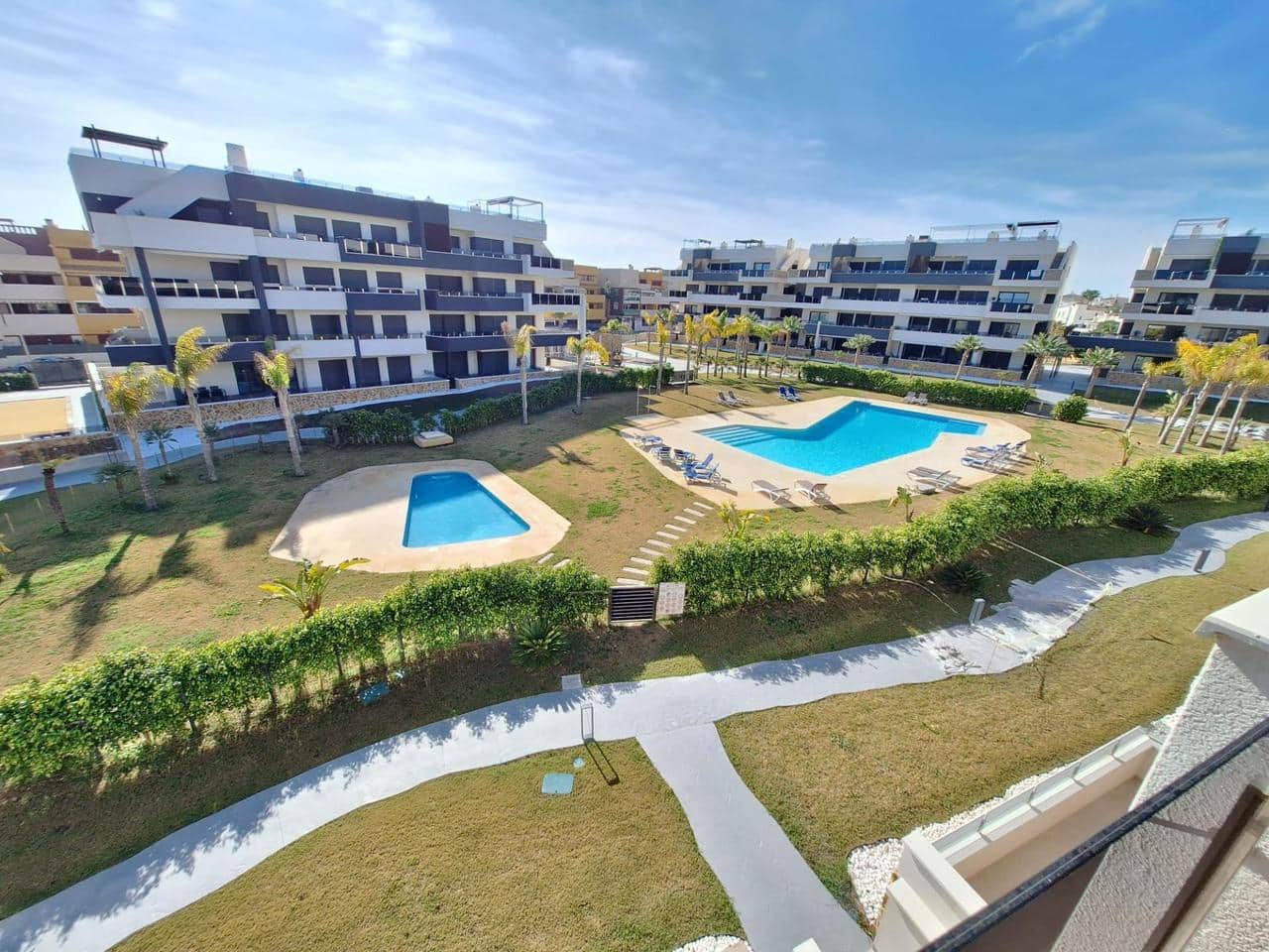 2 bedroom Apartment for sale in Orihuela Costa with pool garage - € 369,900 (Ref: 10017144)