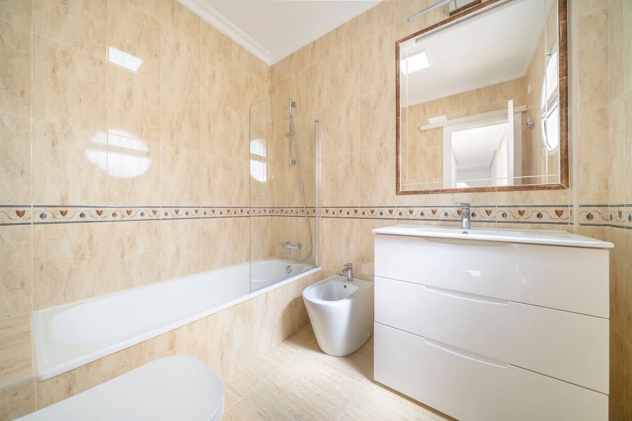 4 chambre Villa/Maison à vendre à Orihuela Costa avec piscine - 460 000 € (Ref: 10017172)