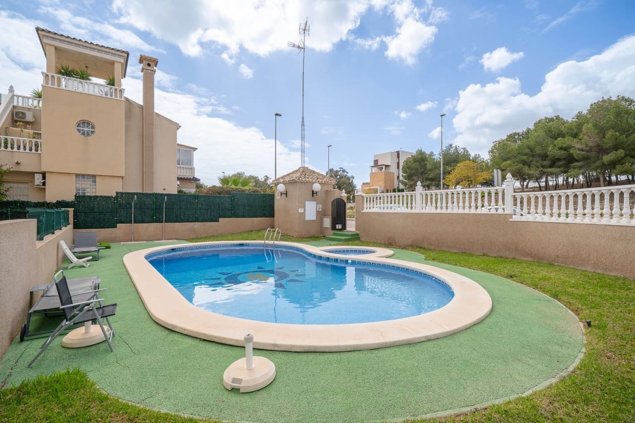 4 chambre Villa/Maison à vendre à Orihuela Costa avec piscine - 460 000 € (Ref: 10017172)