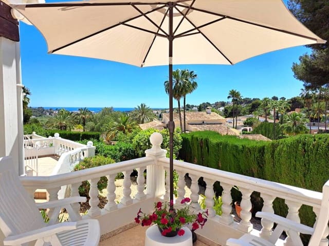 2 sypialnia Dom na sprzedaż w Casco Urbano, Teulada-Moraira z basenem garażem - 465 000 € (Ref: 10017174)