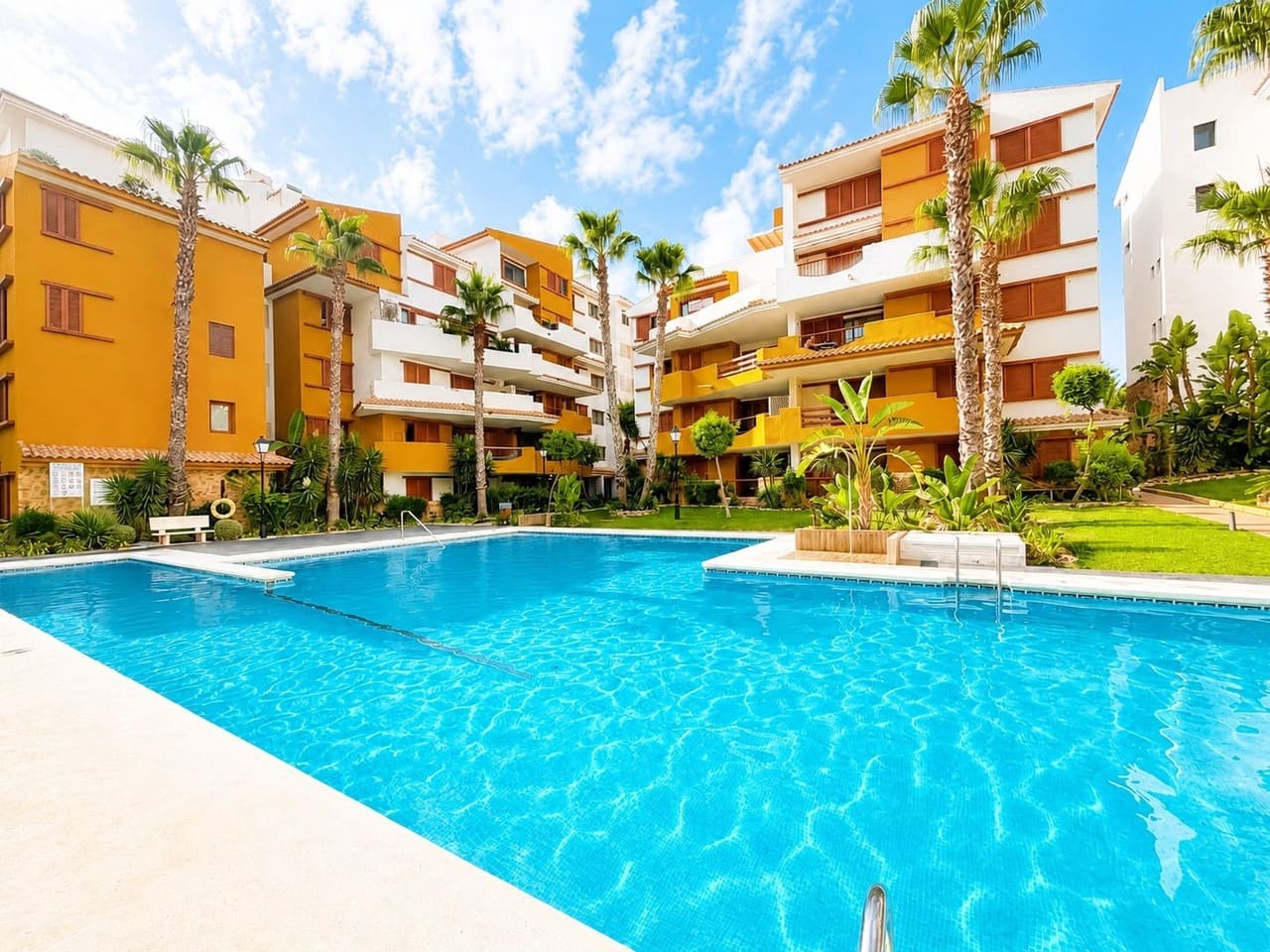 2 chambre Appartement à vendre à Orihuela Costa avec piscine garage - 239 995 € (Ref: 10018292)