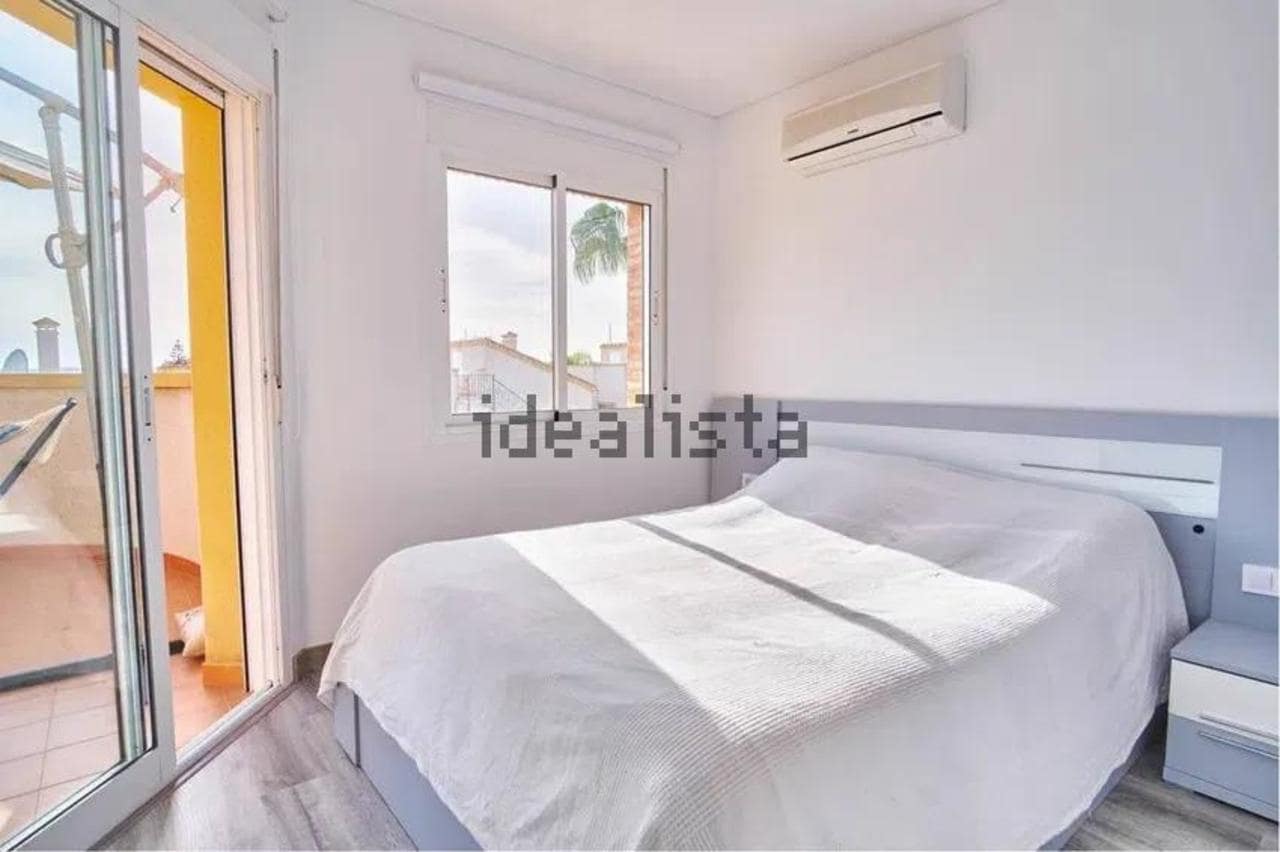 Chalet de 3 habitaciones en Los Montesinos en venta con garaje - 270.000 € (Ref: 10018293)