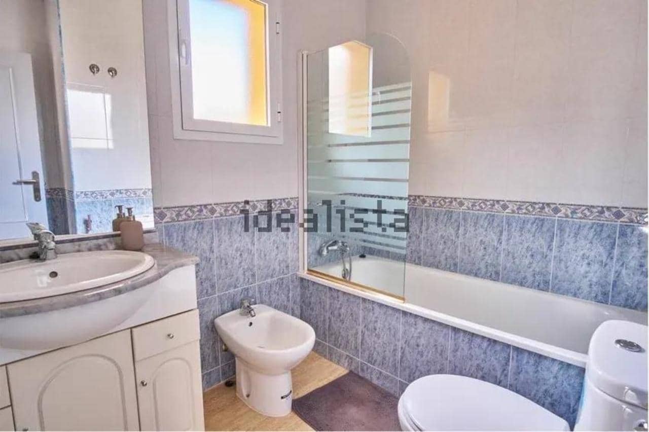 Chalet de 3 habitaciones en Los Montesinos en venta con garaje - 270.000 € (Ref: 10018293)