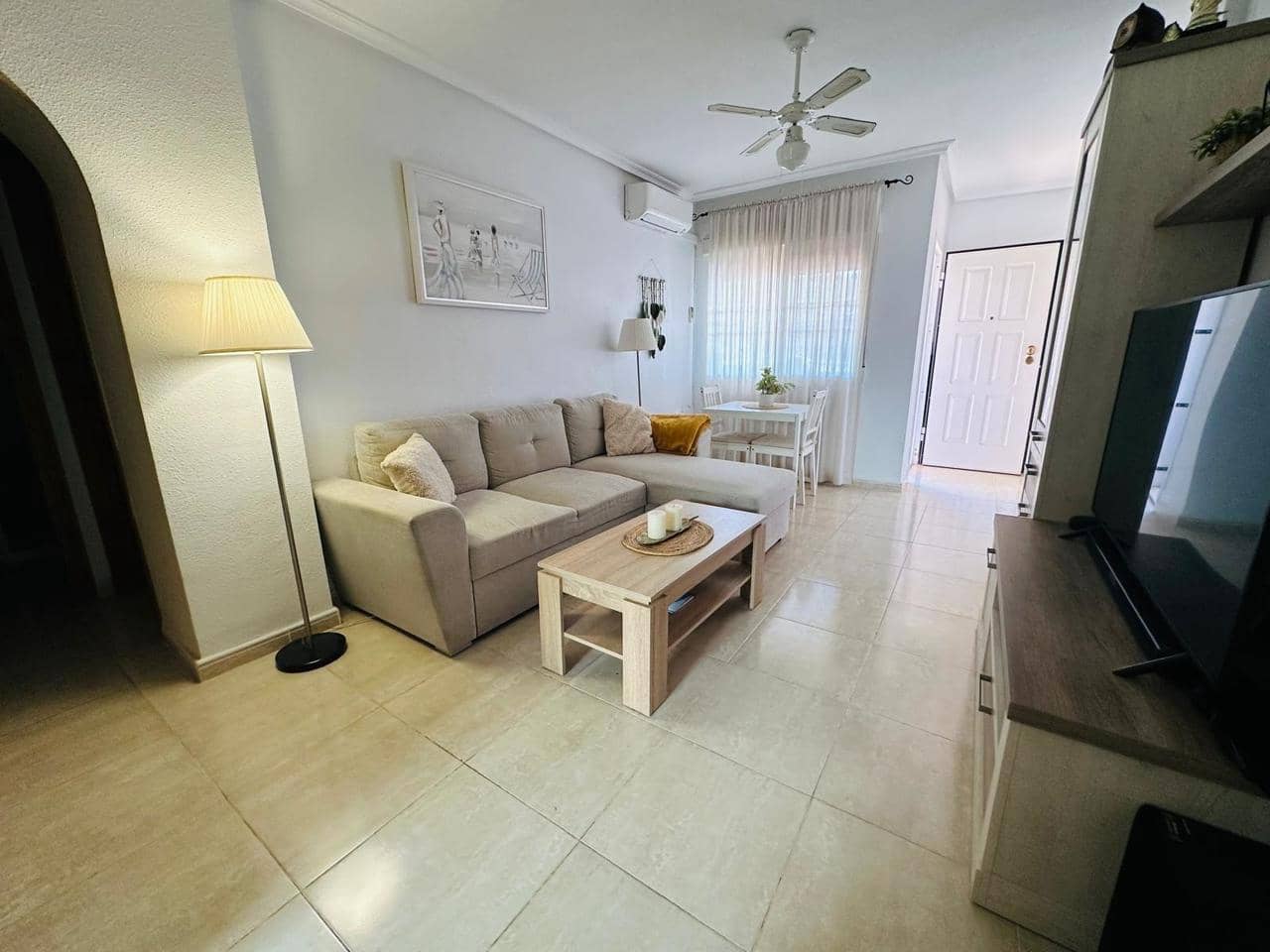 2 Zimmer Villa zu verkaufen in Orihuela Costa mit Pool Garage - 183.000 € (Ref: 10018294)