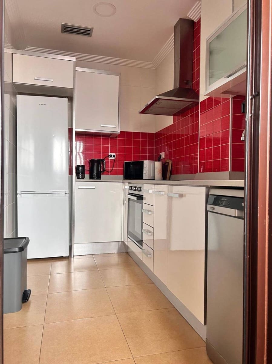 2 soveværelse Lejlighed til salg i Orihuela Costa med swimmingpool garage - € 220.000 (Ref: 10018295)