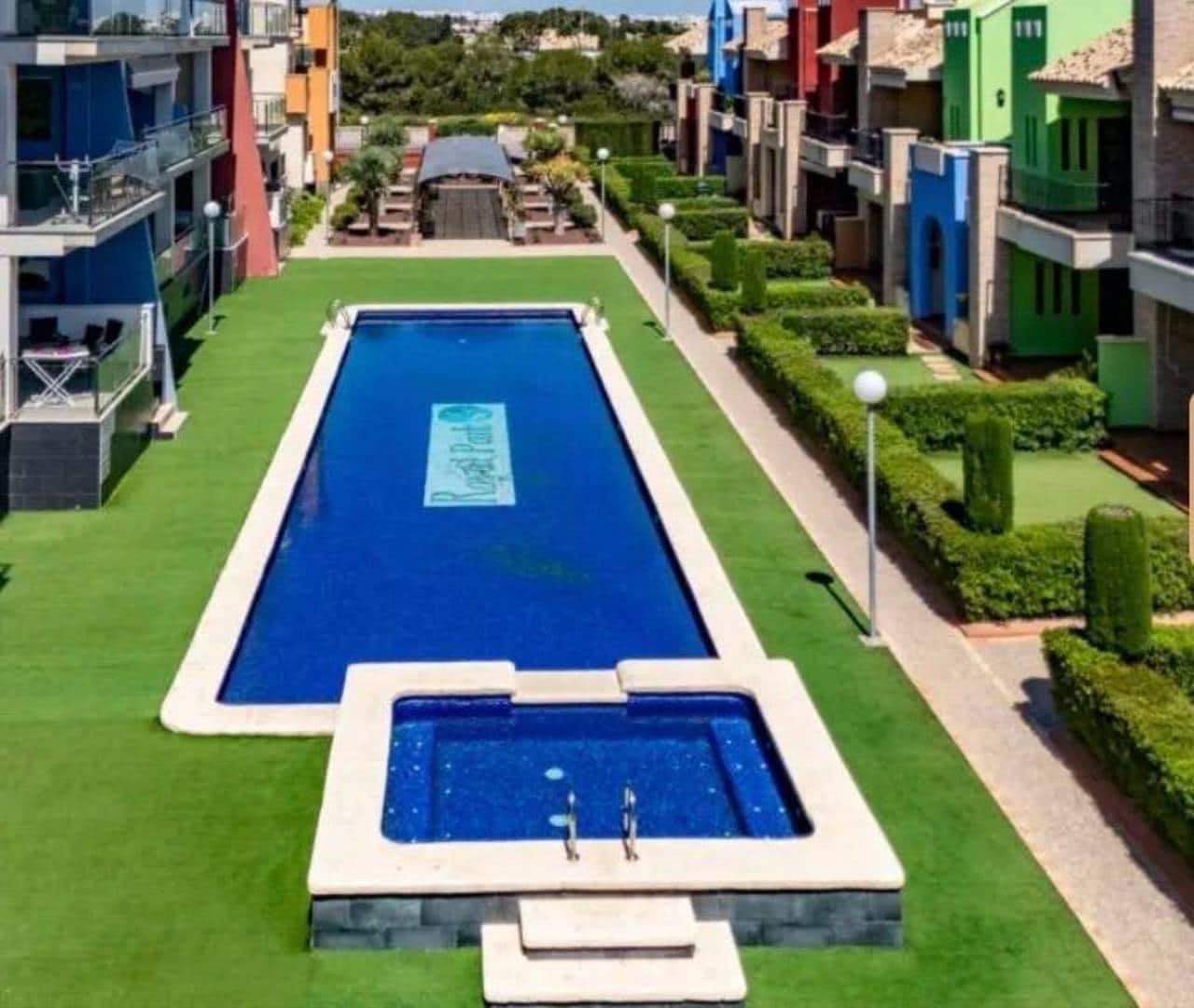 2 soveværelse Lejlighed til salg i Orihuela Costa med swimmingpool garage - € 220.000 (Ref: 10018295)