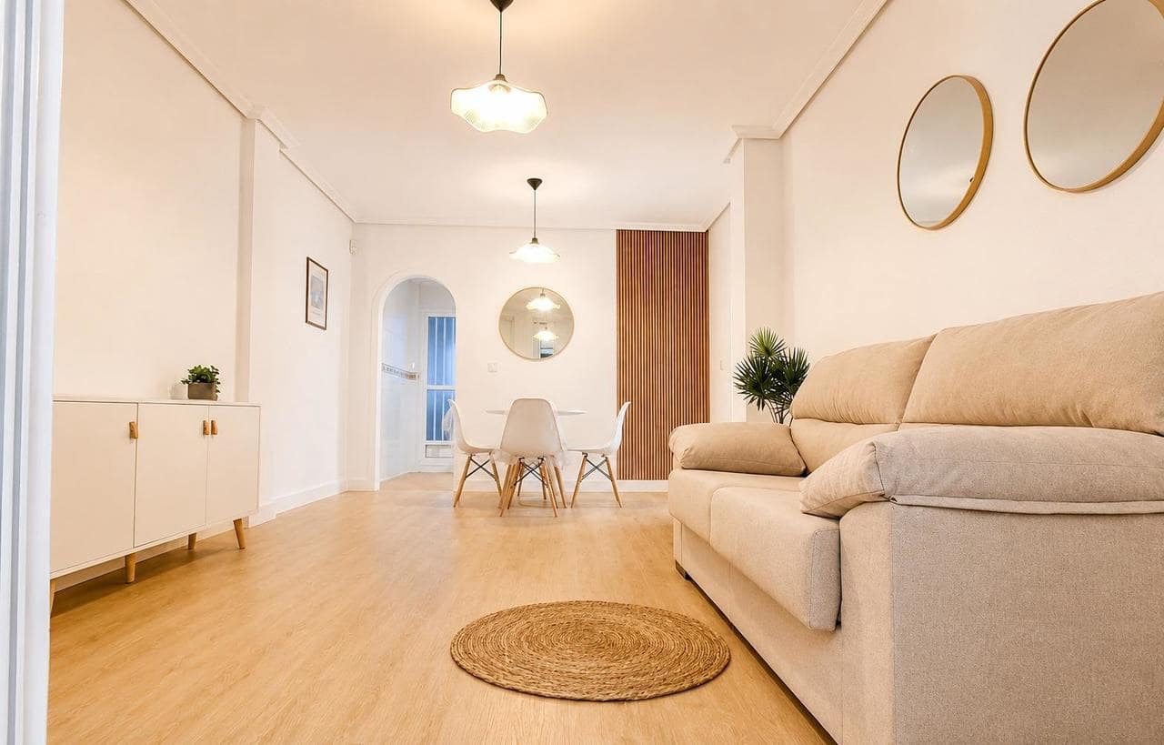 2 Zimmer Apartment zu verkaufen in Orihuela Costa mit Pool - 165.000 € (Ref: 10018296)