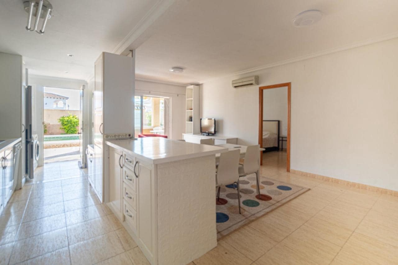 3 Zimmer Bungalow zu verkaufen in Orihuela Costa mit Pool Garage - 339.000 € (Ref: 10018298)