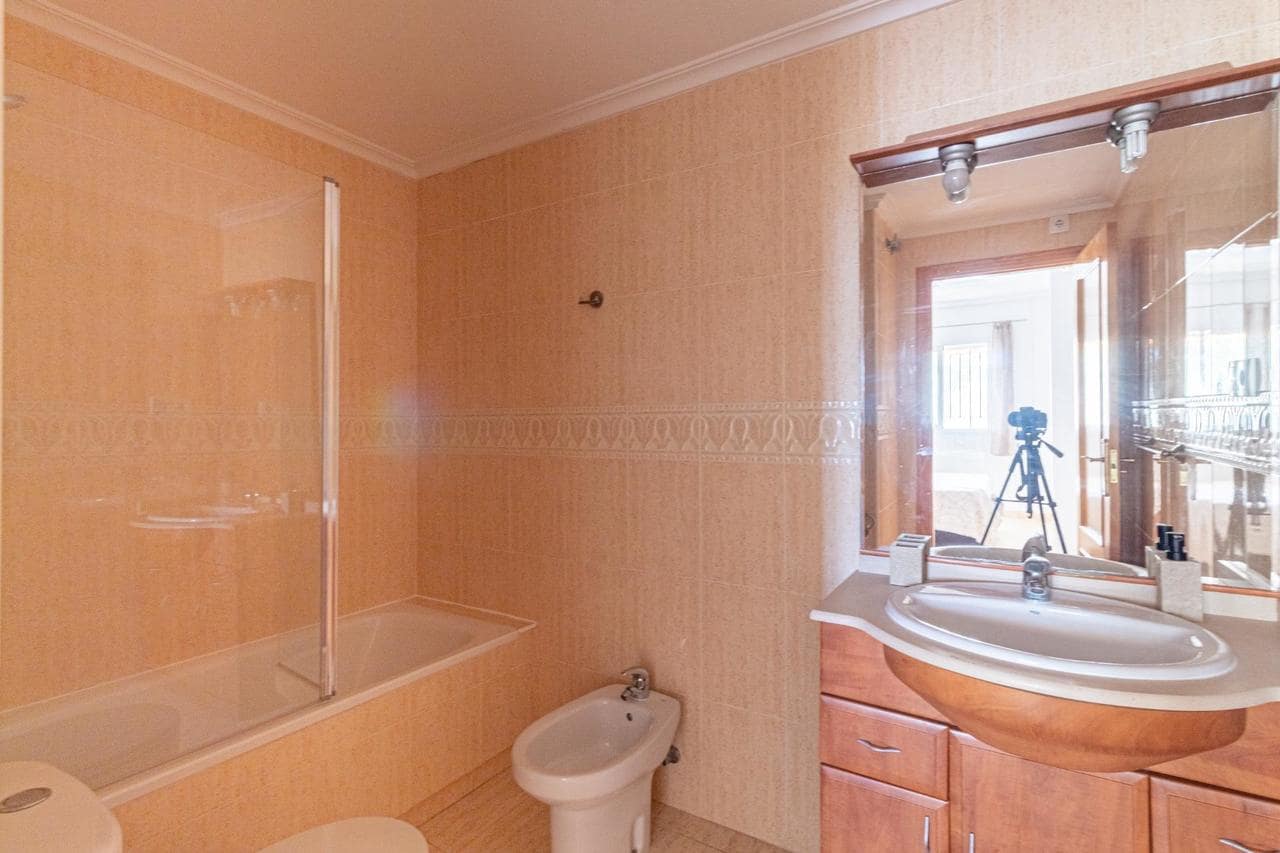 3 Zimmer Bungalow zu verkaufen in Orihuela Costa mit Pool Garage - 339.000 € (Ref: 10018298)