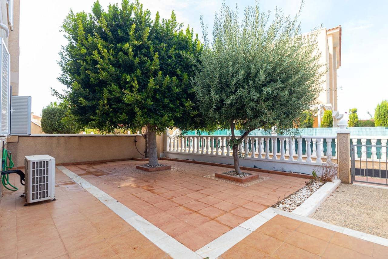 3 Zimmer Bungalow zu verkaufen in Orihuela Costa mit Pool Garage - 339.000 € (Ref: 10018298)