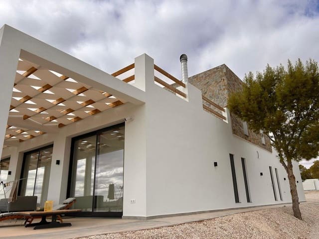 4 slaapkamer Villa te koop in Pinoso met zwembad garage - € 600.000 (Ref: 10018300)