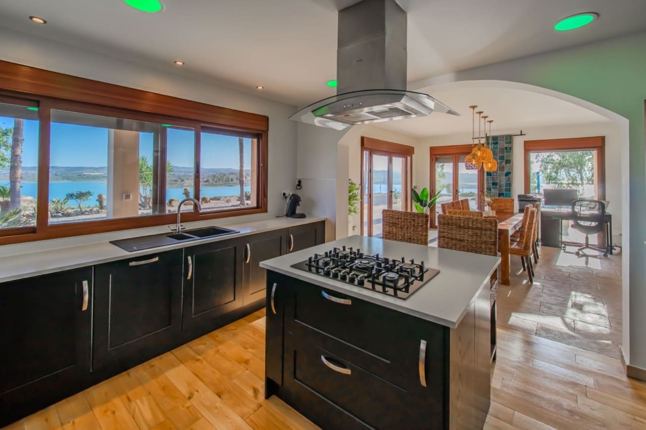 6 soveværelse Villa til salg i Torremendo med swimmingpool - € 2.250.000 (Ref: 10020302)