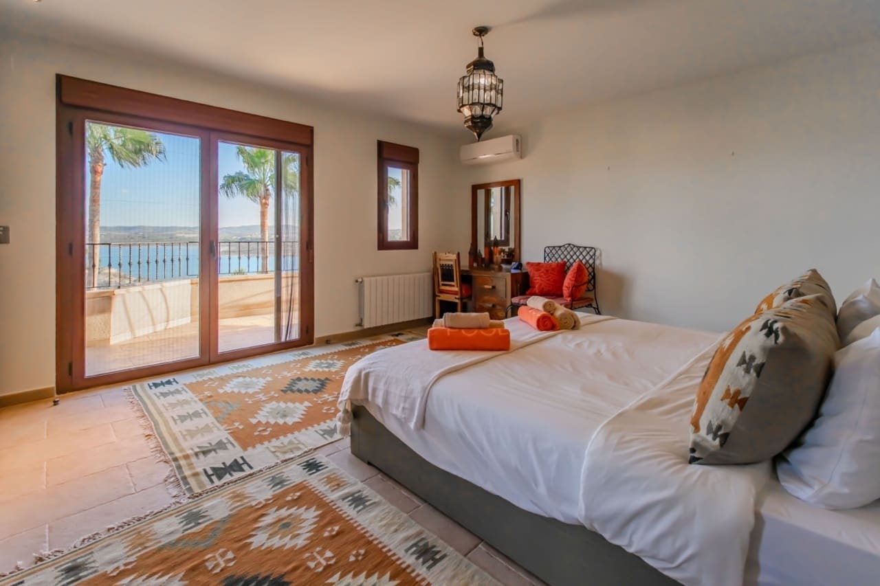 6 soveværelse Villa til salg i Torremendo med swimmingpool - € 2.250.000 (Ref: 10020302)