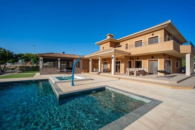 6 soveværelse Villa til salg i Torremendo, Orihuela med swimmingpool - € 2.250.000 (Ref: 10020302)