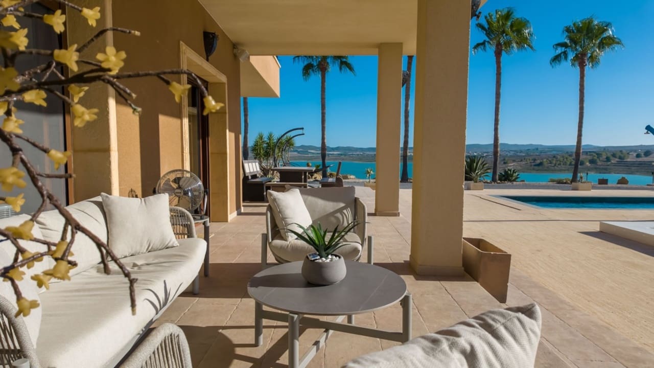 6 soveværelse Villa til salg i Torremendo med swimmingpool - € 2.250.000 (Ref: 10020302)