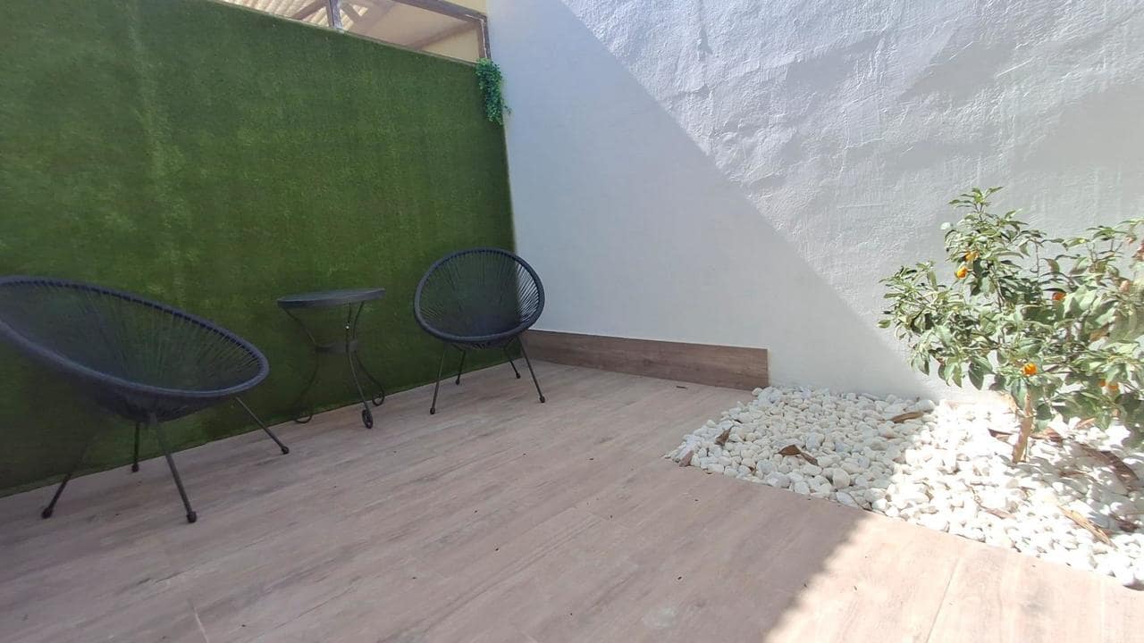 Casa de 3 habitaciones en Orihuela Costa en venta - 204.000 € (Ref: 10023647)