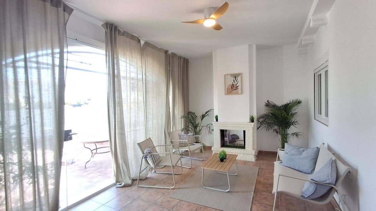 Casa de 3 habitaciones en Orihuela Costa en venta - 204.000 € (Ref: 10023647)