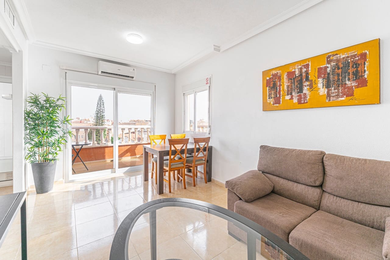 2 sovrum Lägenhet till salu i Ciudad Quesada med pool garage - 129 000 € (Ref: 10023650)