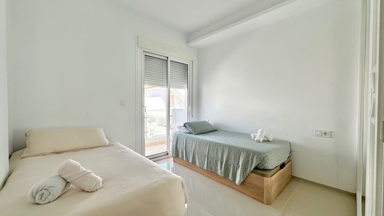 2 slaapkamer Villa te koop in Ciudad Quesada met zwembad garage - € 299.950 (Ref: 10026912)