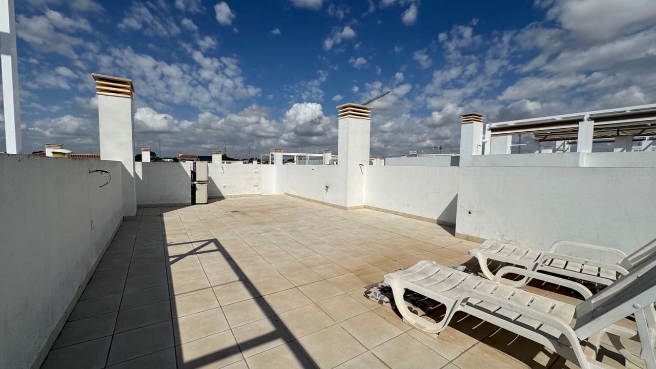 2 slaapkamer Villa te koop in Ciudad Quesada met zwembad garage - € 299.950 (Ref: 10026912)