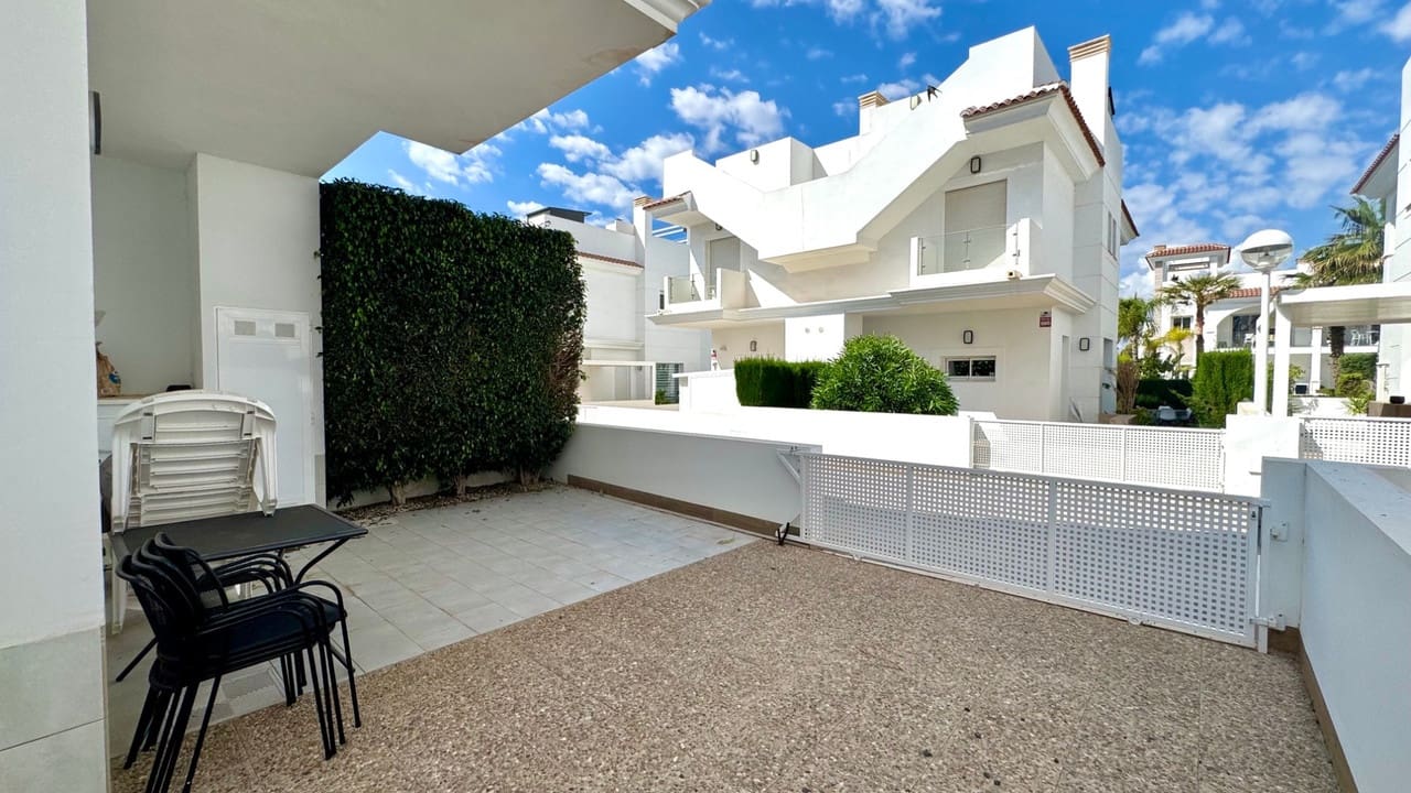 2 slaapkamer Villa te koop in Ciudad Quesada met zwembad garage - € 299.950 (Ref: 10026912)