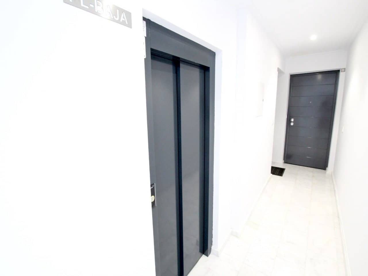 2 bedroom Apartment for sale in Benijofar with pool - € 285,000 (Ref: 10027834)