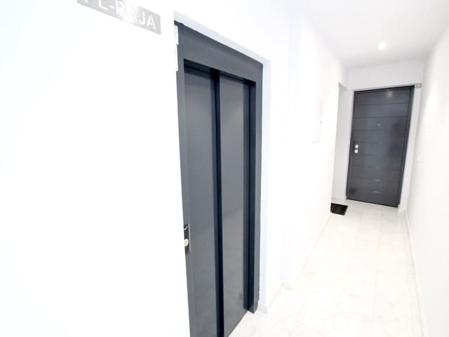2 bedroom Apartment for sale in Benijófar with pool - € 285,000 (Ref: 10027834)