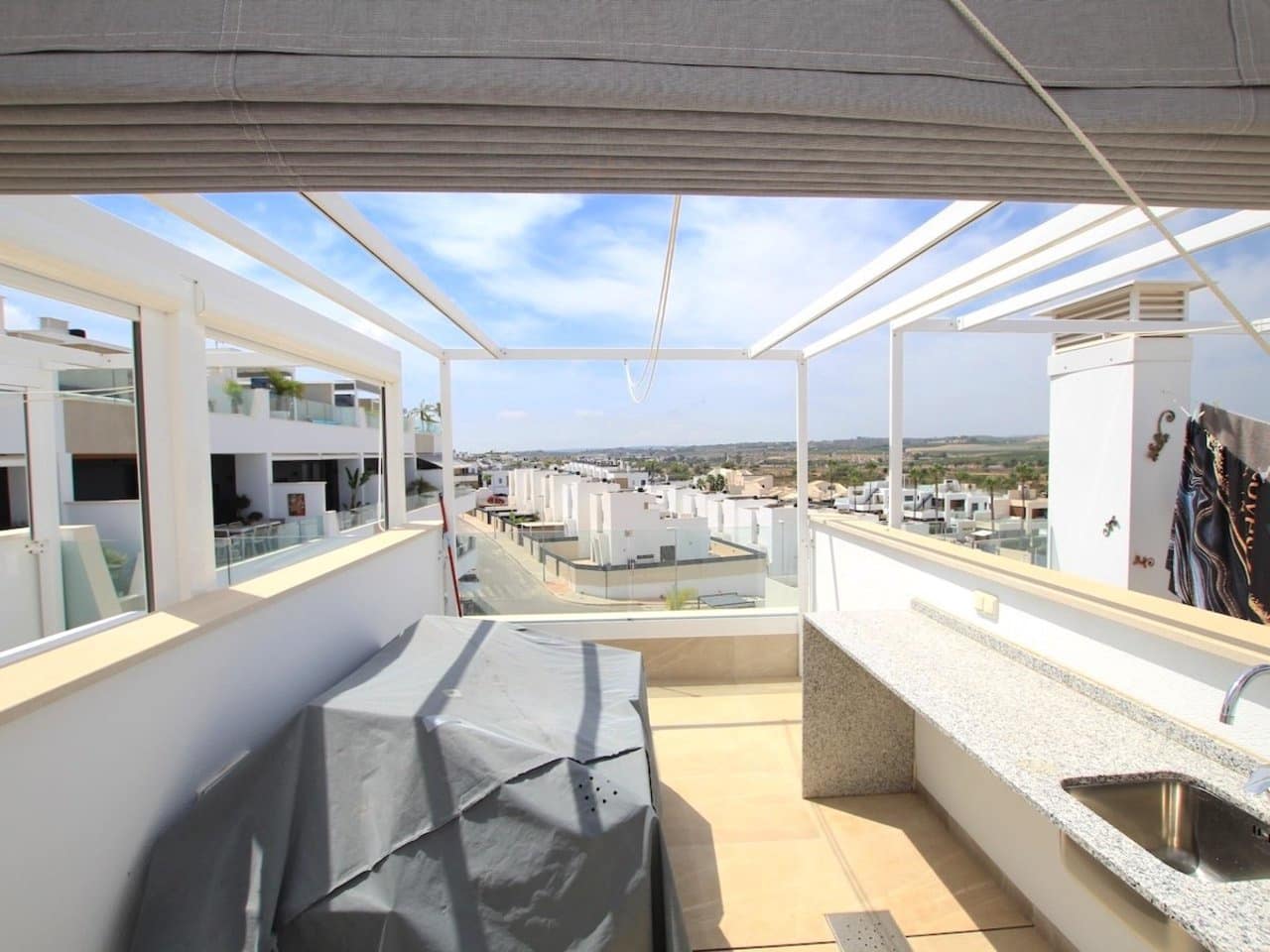 2 bedroom Apartment for sale in Benijofar with pool - € 285,000 (Ref: 10027834)