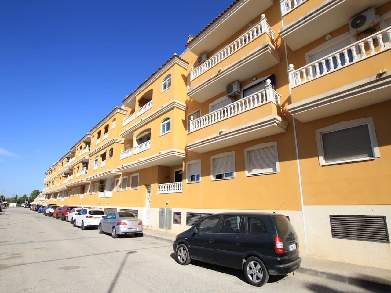 2 Zimmer Apartment zu verkaufen in Formentera del Segura mit Pool Garage - 129.000 € (Ref: 10027835)