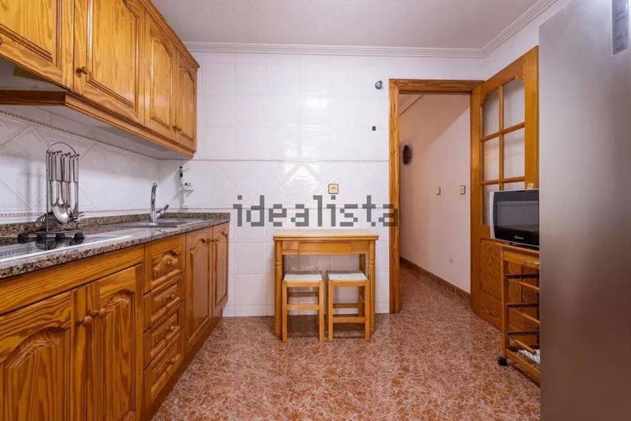 Chalet de 2 habitaciones en San Pedro del Pinatar en venta con garaje - 150.000 € (Ref: 10029198)