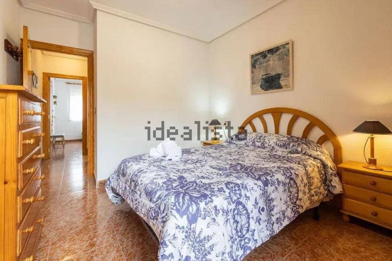 Chalet de 2 habitaciones en San Pedro del Pinatar en venta con garaje - 150.000 € (Ref: 10029198)