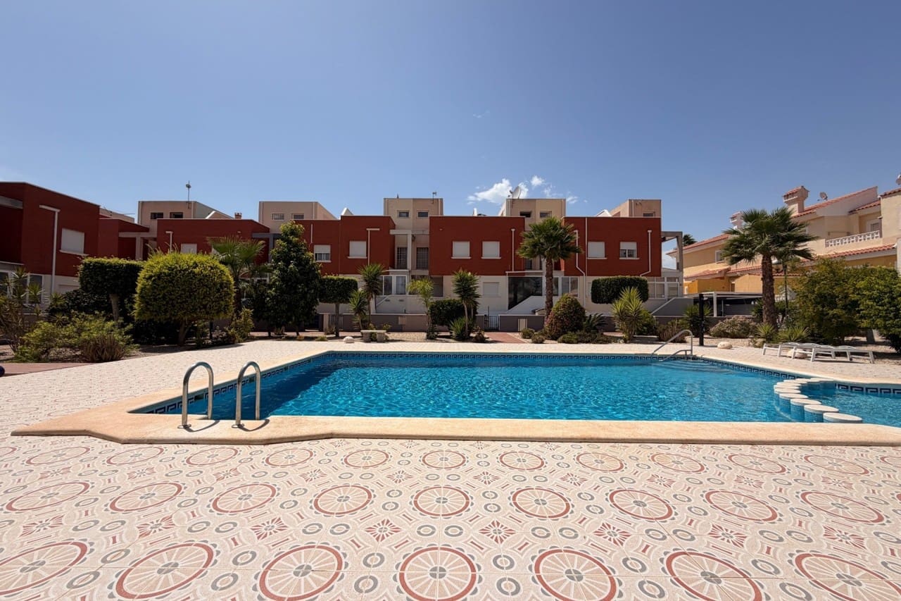 3 bedroom Townhouse for sale in Ciudad Quesada with pool - € 239,995 (Ref: 10033593)