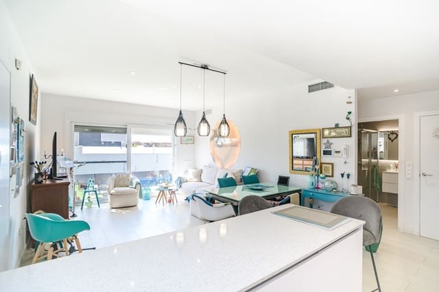 3 bedroom Villa for sale in Pilar de la Horadada ciudad, Pilar de la Horadada with pool - € 450,000 (Ref: 10037061)