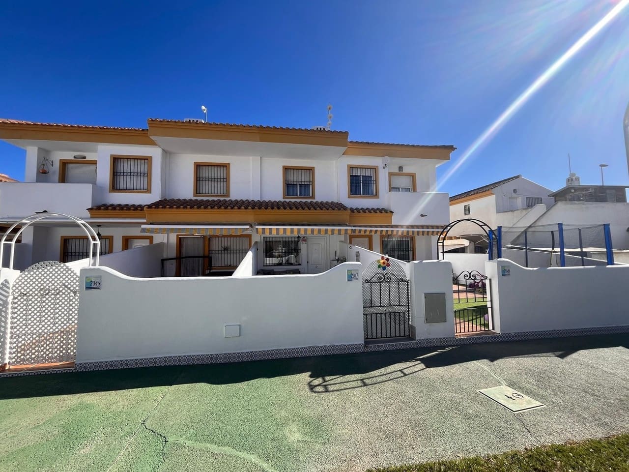 2 soveværelse Byhus til salg i Torre de la Horadada med swimmingpool garage - € 265.000 (Ref: 10037074)