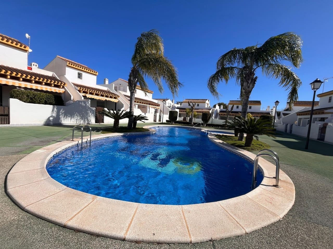 2 soveværelse Byhus til salg i Torre de la Horadada med swimmingpool garage - € 265.000 (Ref: 10037074)