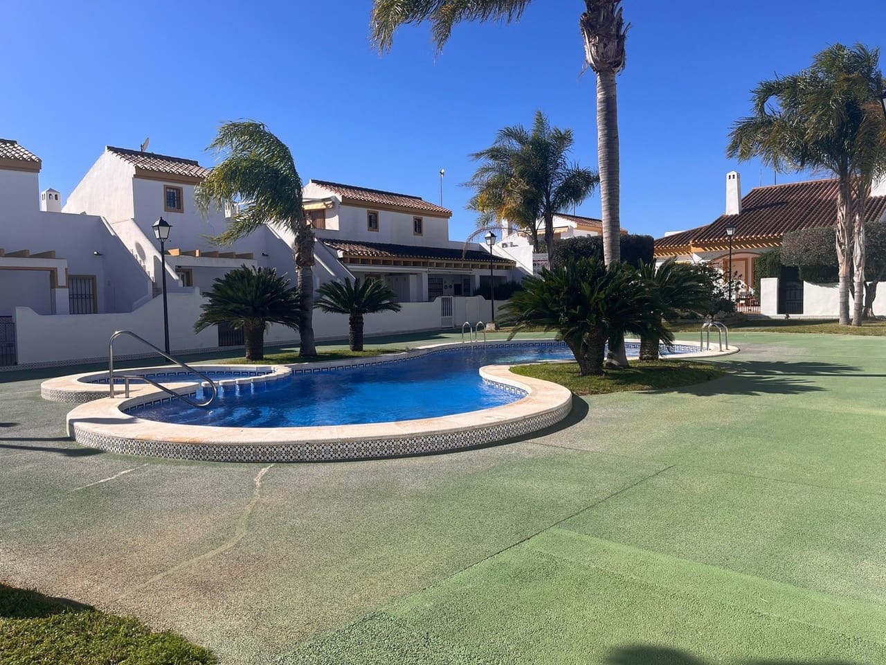 2 soveværelse Byhus til salg i Torre de la Horadada med swimmingpool garage - € 265.000 (Ref: 10037074)