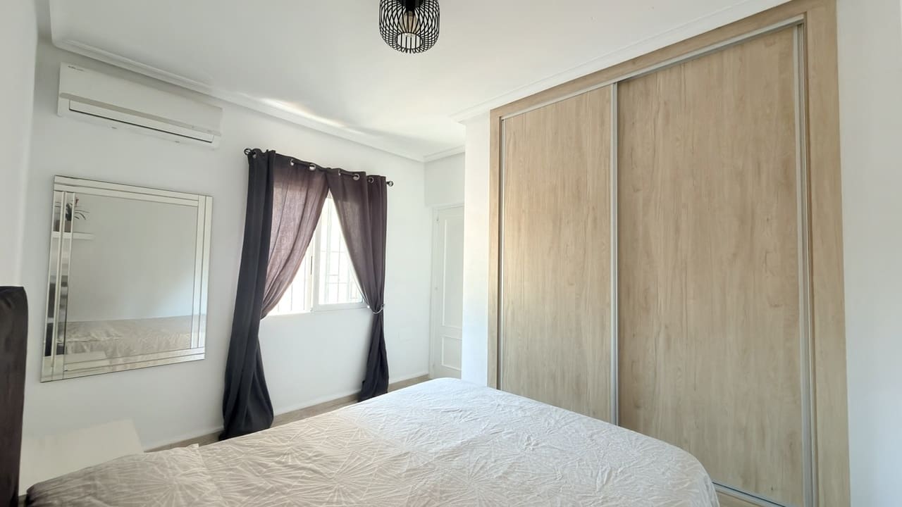 3 bedroom Villa for sale in Orihuela Costa with pool garage - € 425,000 (Ref: 10038689)