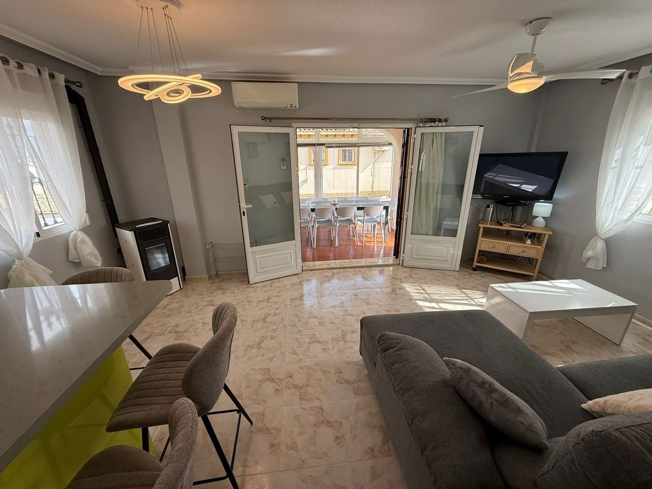 5 sovrum Villa till salu i Orihuela Costa med pool - 369 000 € (Ref: 10038690)